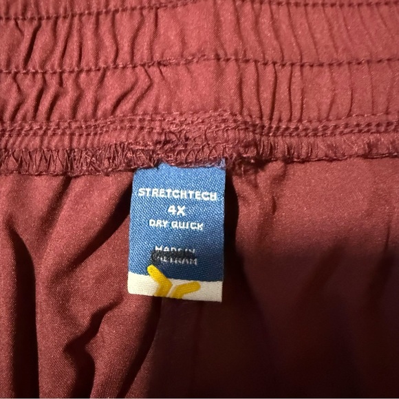 NWOT Plus Size Old Navy Maroon Athletic Shorts size 4X - Picture 4 of 7